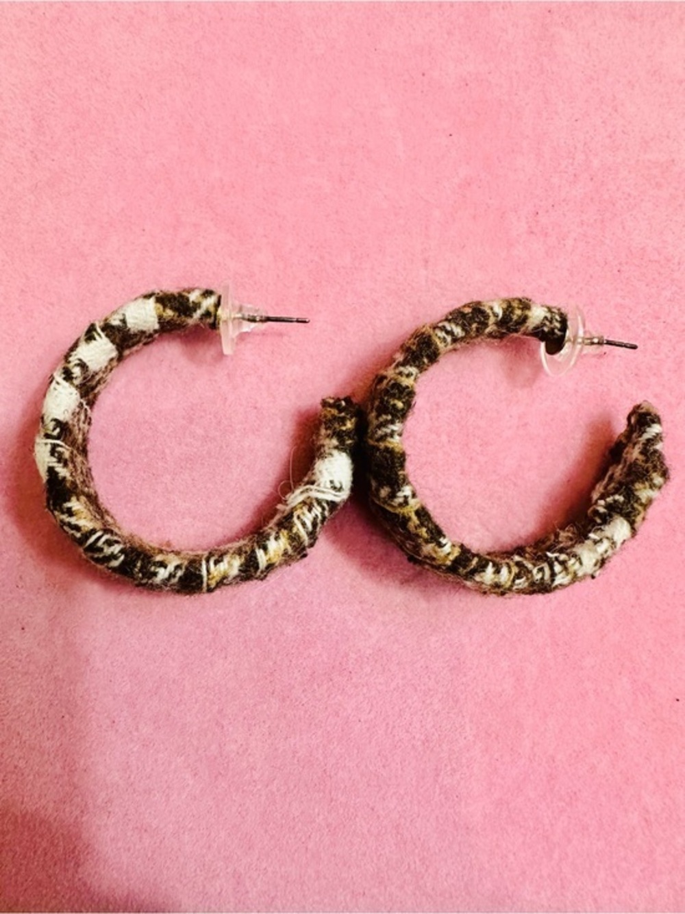 NWT Tweed Plaid Hoop Earrings